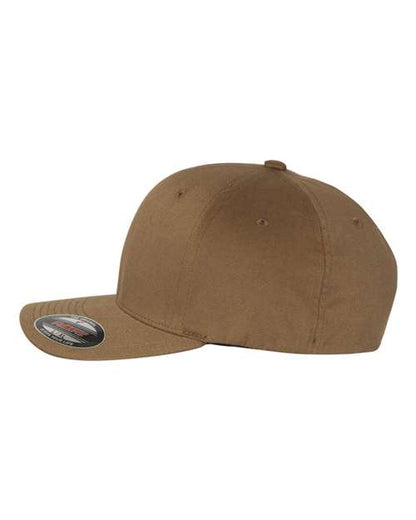 Flexfit 6277 fitted baseball hat in Coyote Brown, angled side view.
