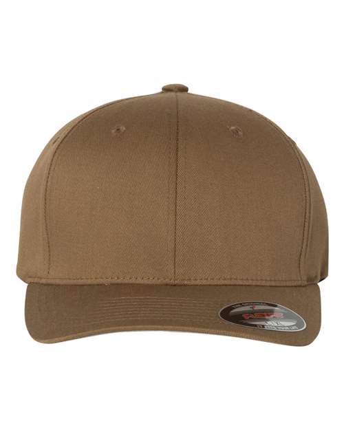 Flexfit 6277 fitted baseball hat in Coyote Brown, front view.