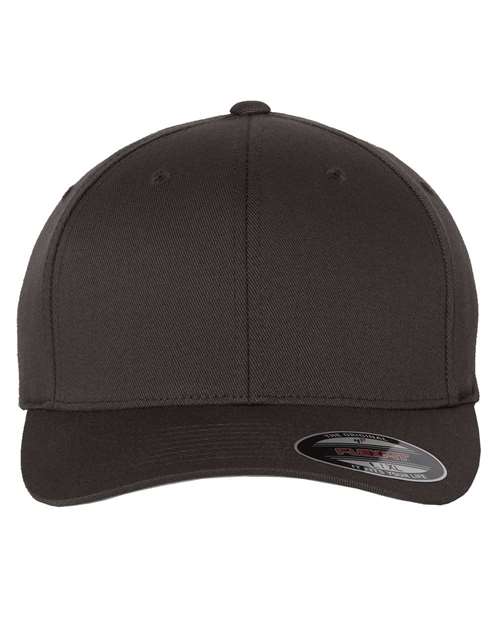 Flexfit 6277 fitted baseball hat in Dark Grey, front view.