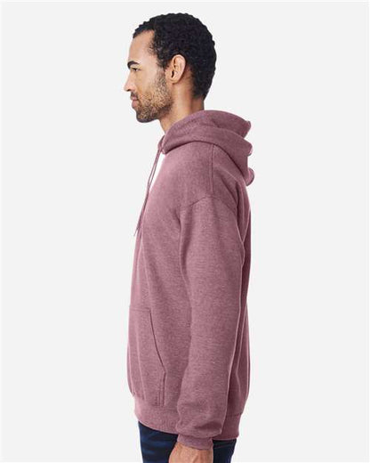 Gildan 18500 Heavy Blend pullover hoodie in Heather Dark Maroon, side on model view.