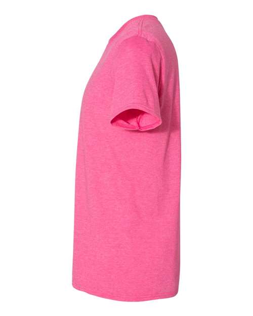 Gildan 64000 Softstyle T-shirt in Heather Heliconia, side view showing the short sleeve and hem.