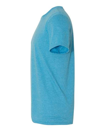 Gildan 64000 Softstyle T-shirt in Heather Sapphire, side view showing the short sleeve and hem.
